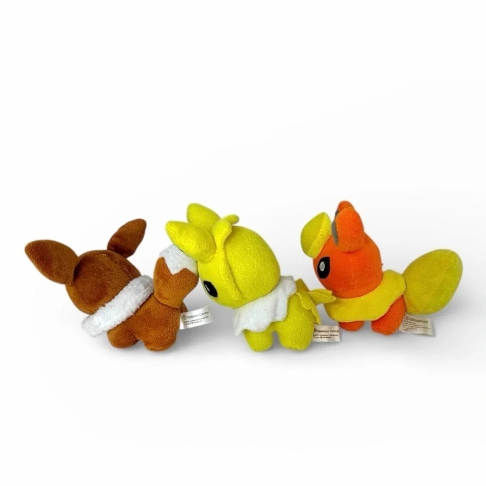 Vintage 2010/11 Pokemon Center Plush Eevee, Flareon, Jolteon Lot of 3, 5” EUC